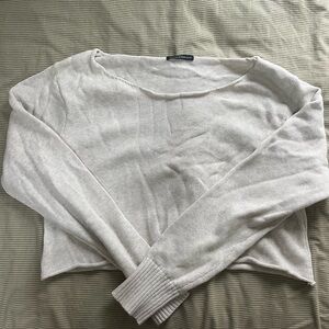 Brandy Melville cropped sweater